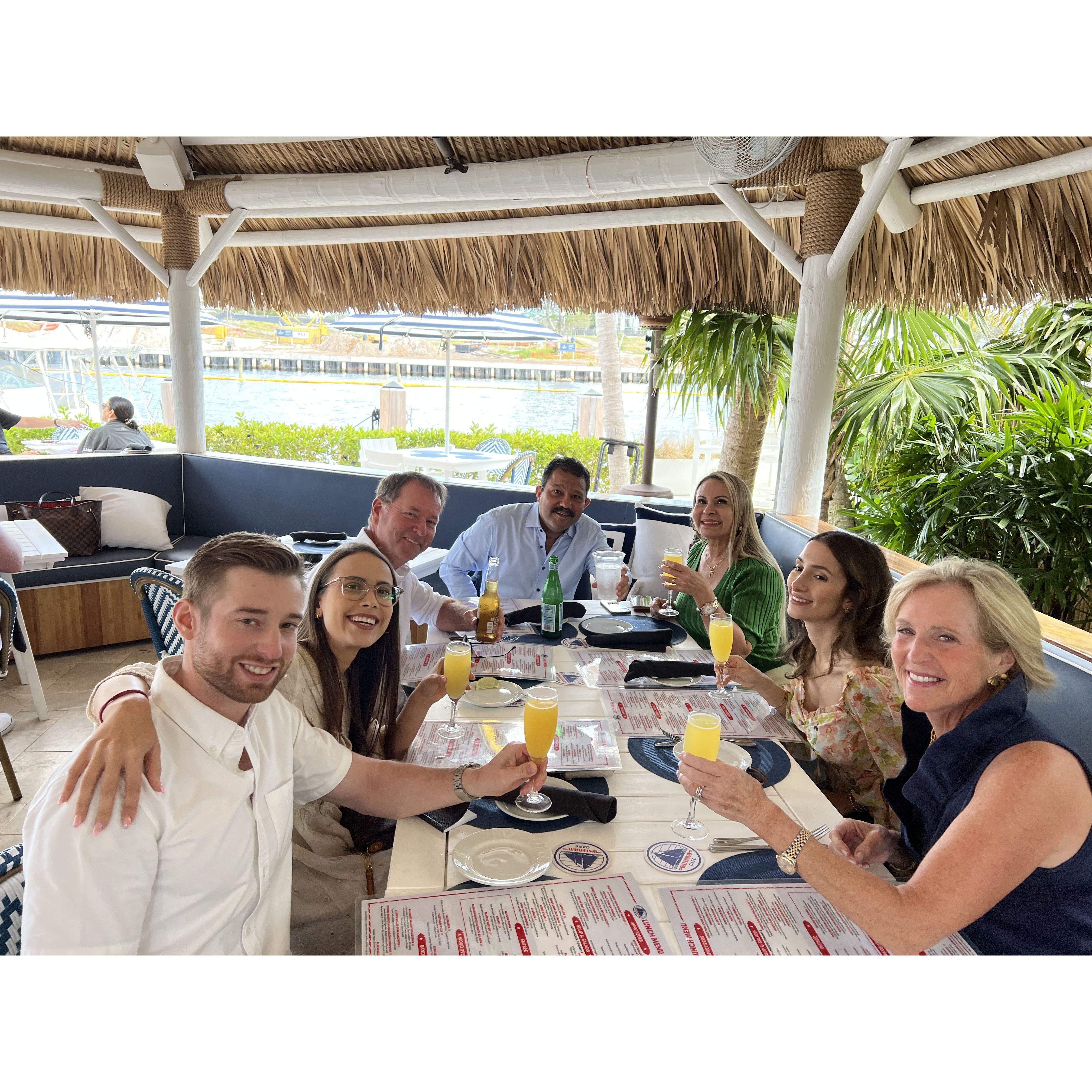 Family Lunch "Almuerzo entre familias"