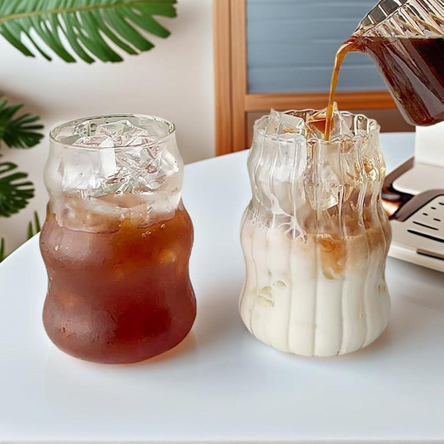 2 Pcs Ribbed Glass Cups, 18 oz Aesthetic Drinking Glasses for Coffee, Iced Drinks, Matcha - Wavy Design Glassware