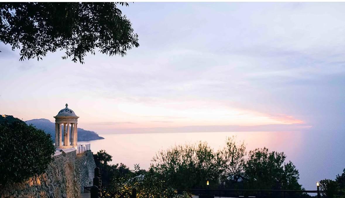 The Wedding Website of Bridget Thompson and Matthew Barron