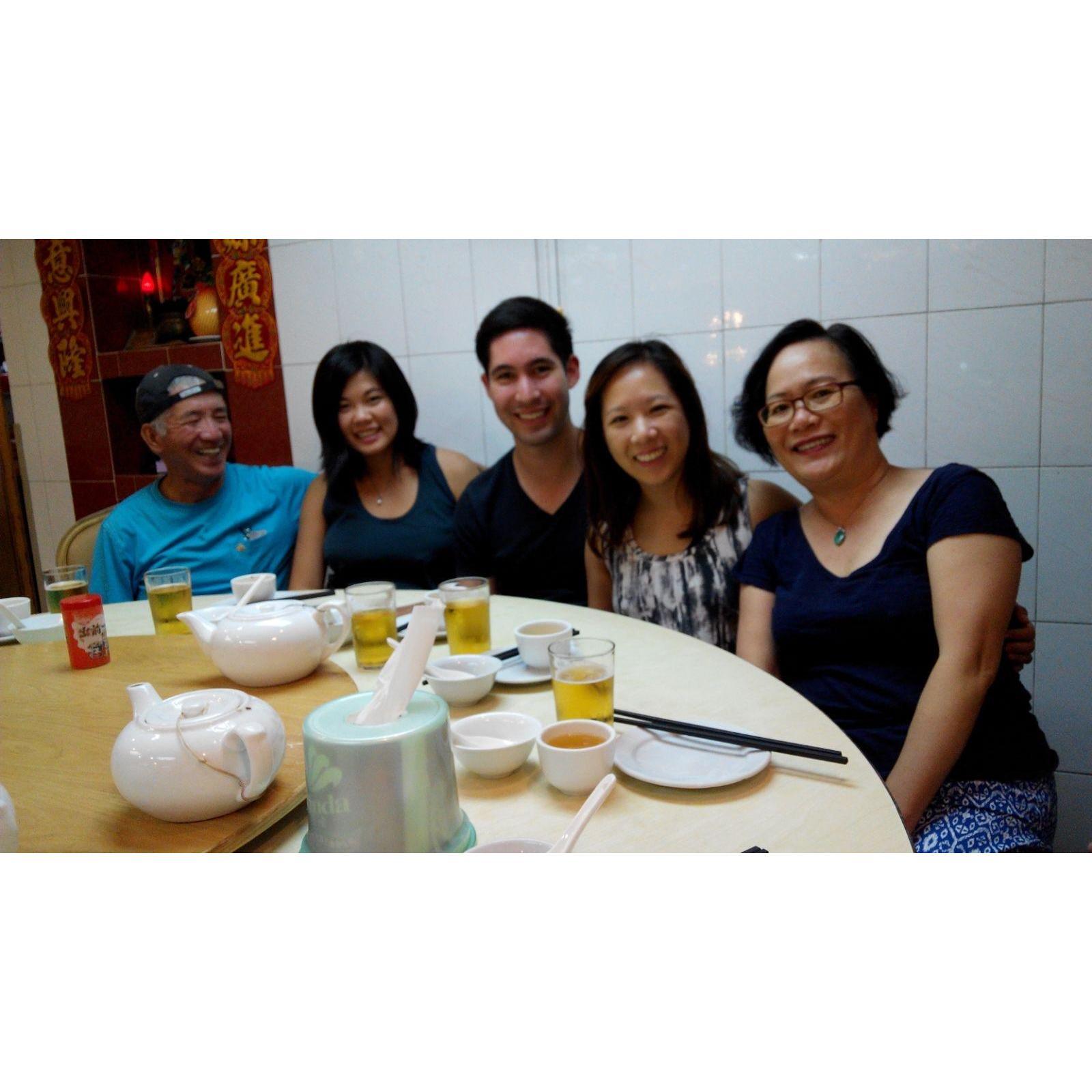 Family dinner in Hong Kong (2016)