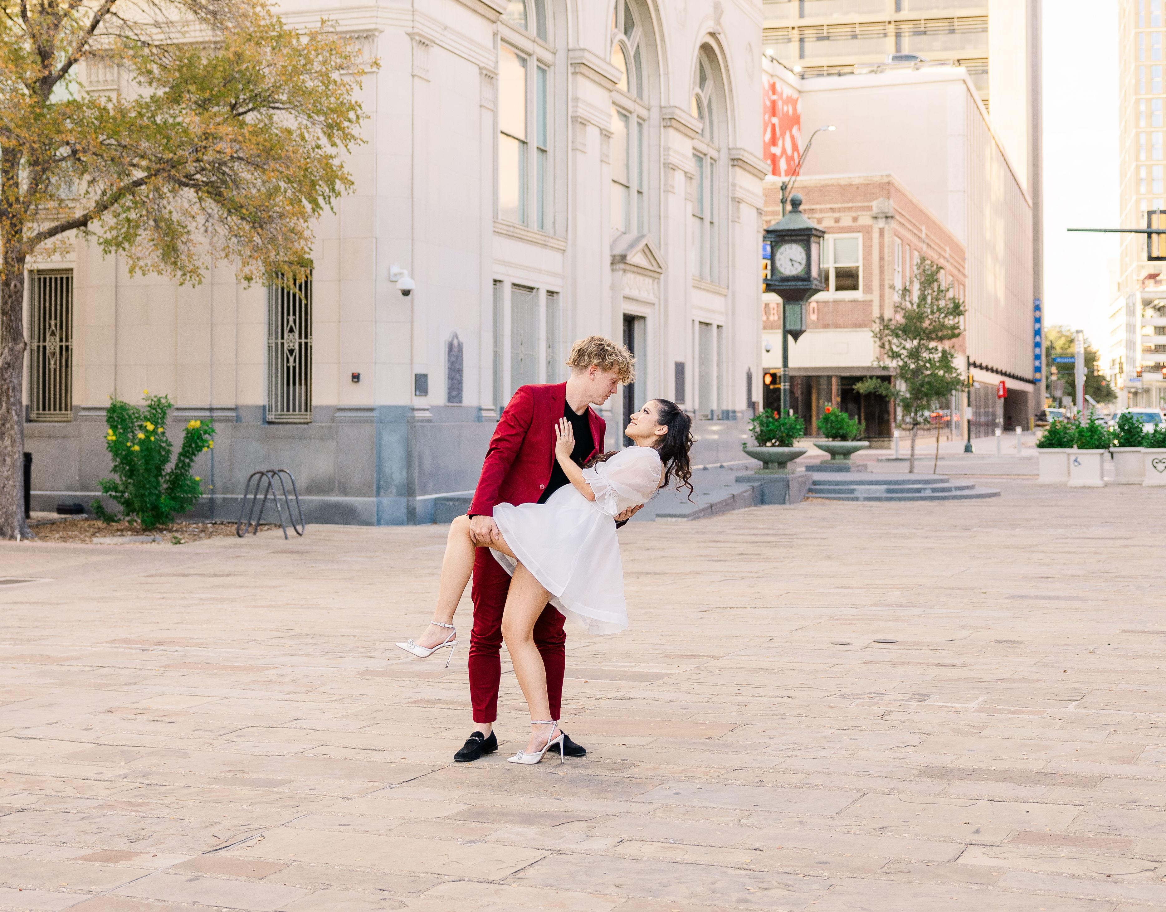 ac04b198-3e6a-4274-bccc-b8709a0f5198