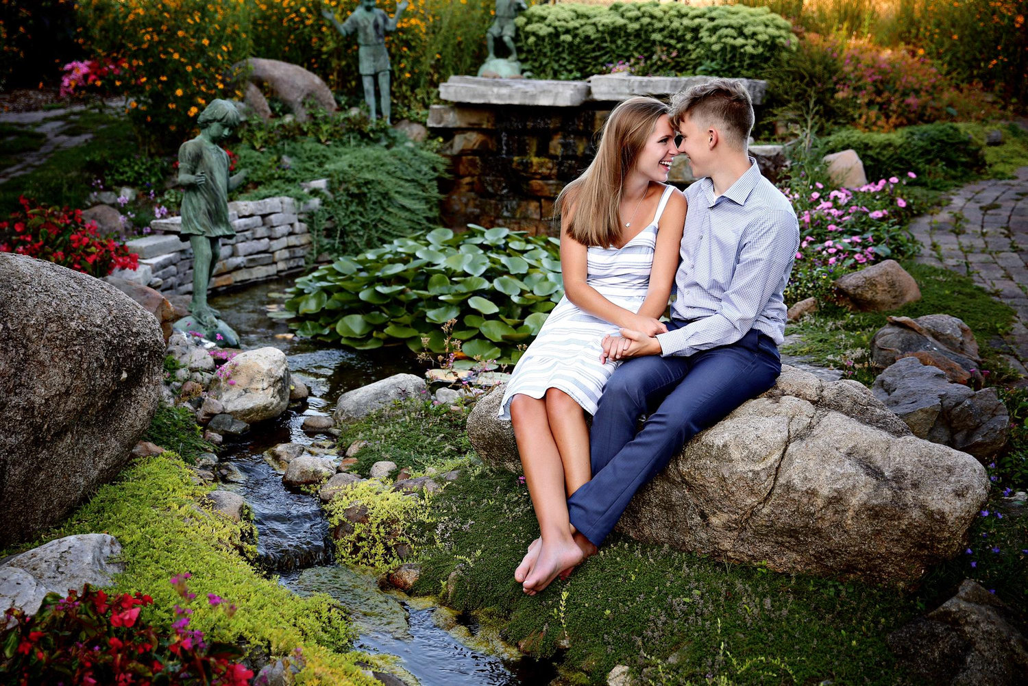 I know, I know, it doesn’t even look real!! The most stunning garden!
