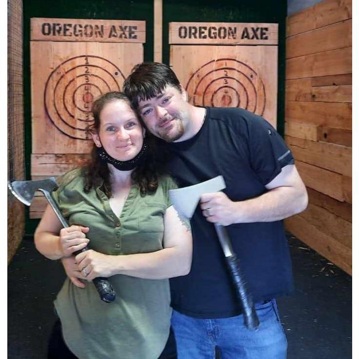 Axe throwing date with the family it was a lot of fun, even thou Jere tried to break the wall.