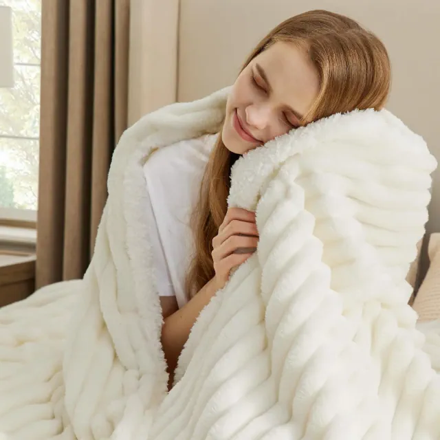 Bedsure White King Reversible Plush Fleece Blanket - GentleSoft Breathable Summer AC Blanket, 2-in-1 Soft Year-Round for Bedroom, 90x108