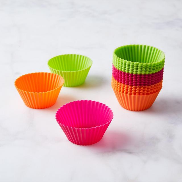 Silicone Muffin & Cupcake Molds