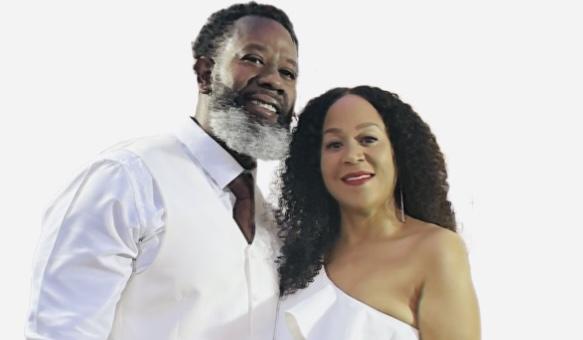 The Wedding Website of Terri Esters and Dru Woodside