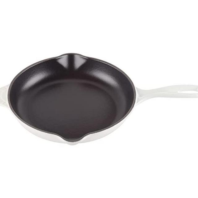 Le Creuset Classic Cast Iron Handle Skillet, 9", White