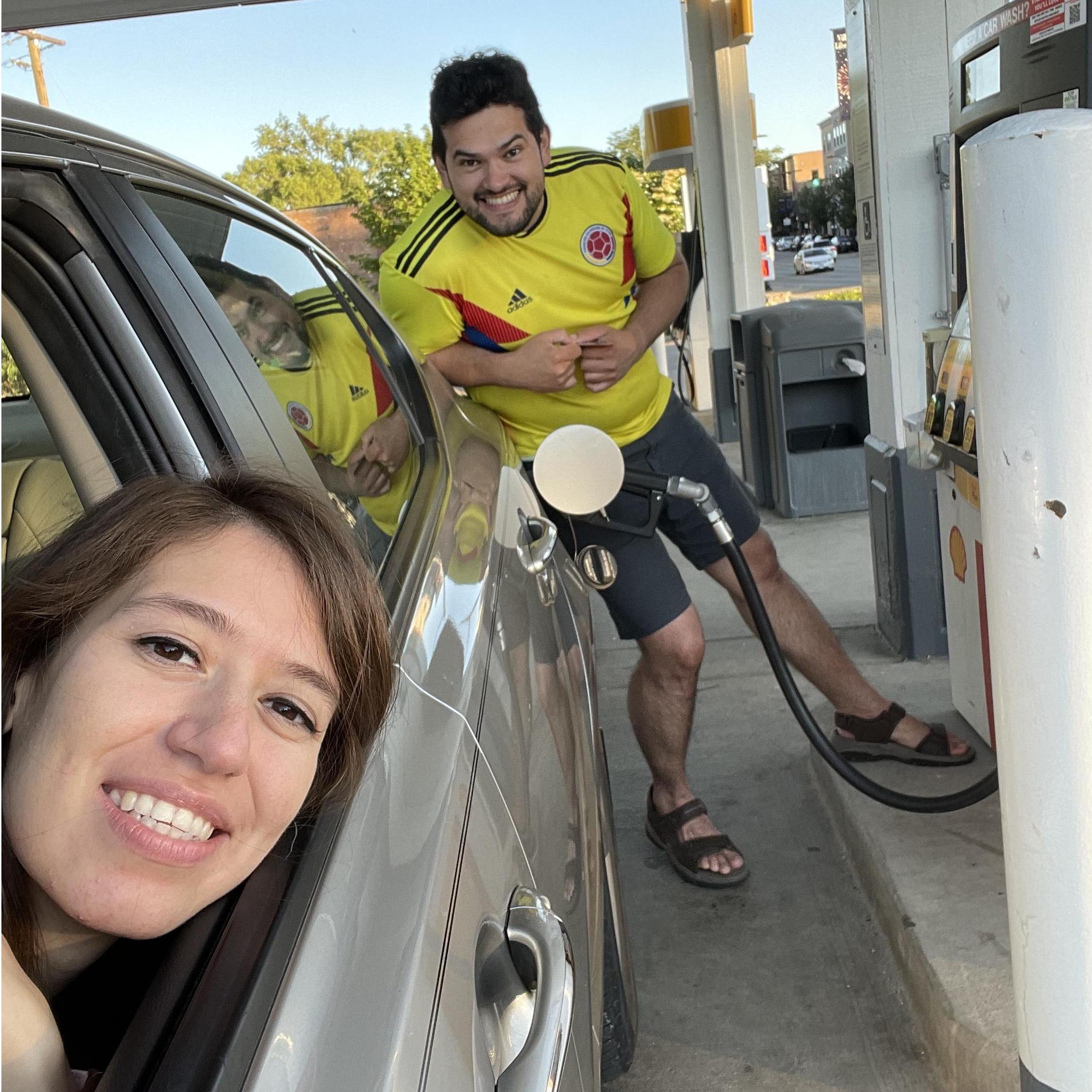 Love when pumps the gas ^.^