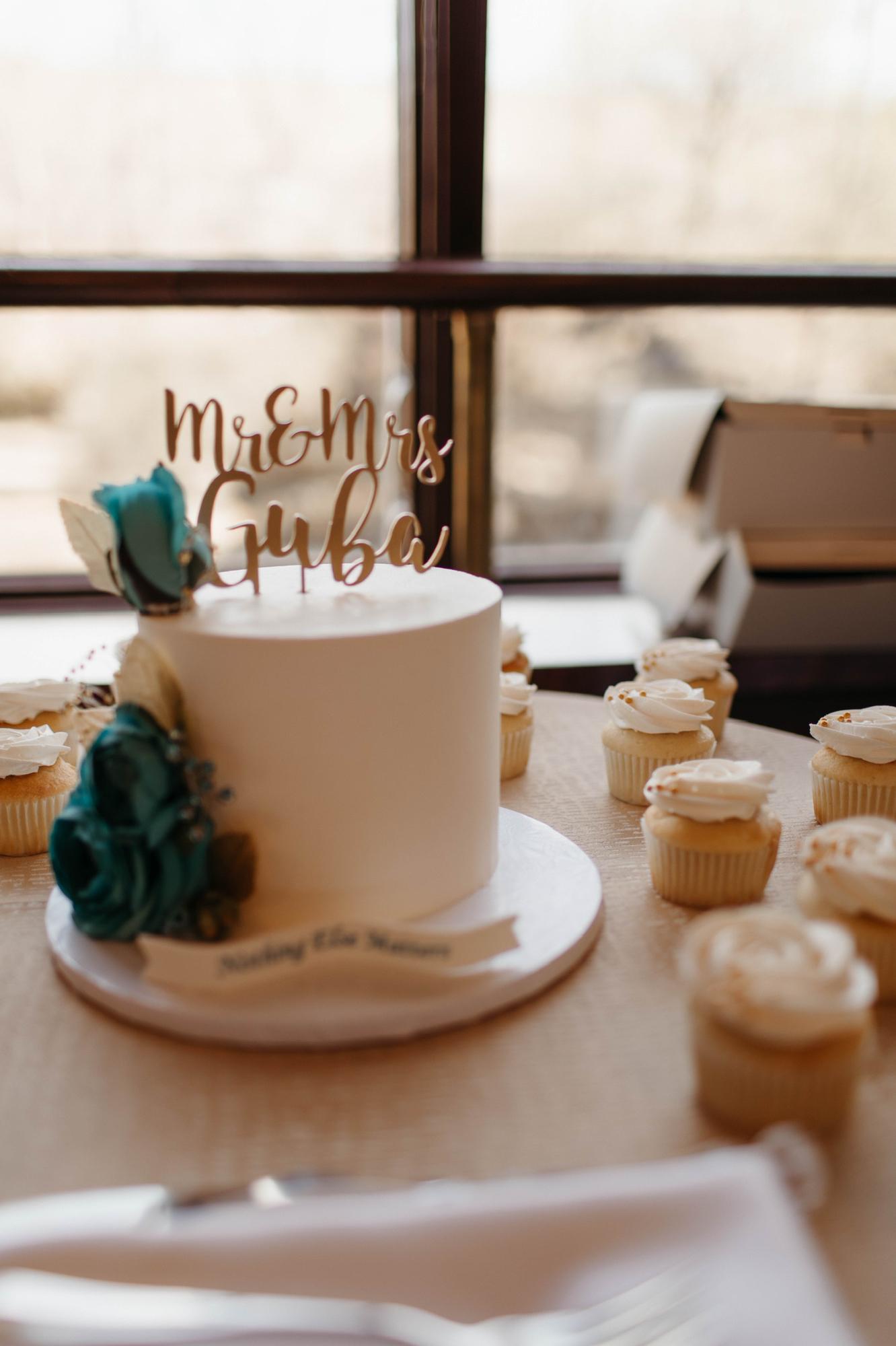 The first few pictures from our amazingly perfect small wedding <3 4-9-21