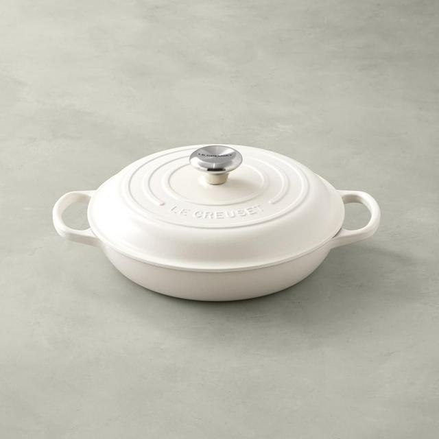 Le Creuset Signature Cast-Iron Shallow Round Oven, 2 1/4-Qt., Matte White