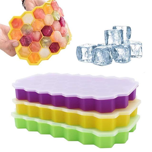 Ice Cube Tray with Lids,3-Pack 111 Ice Cubes Food Grade Silica Gel Flexible with Spill-Resistant Removable Lid Ice Cube Molds for Chilled Drinks