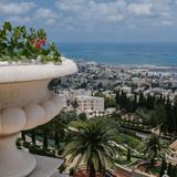 Walk and Shop in Haifa