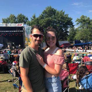 We love us some country music concerts!