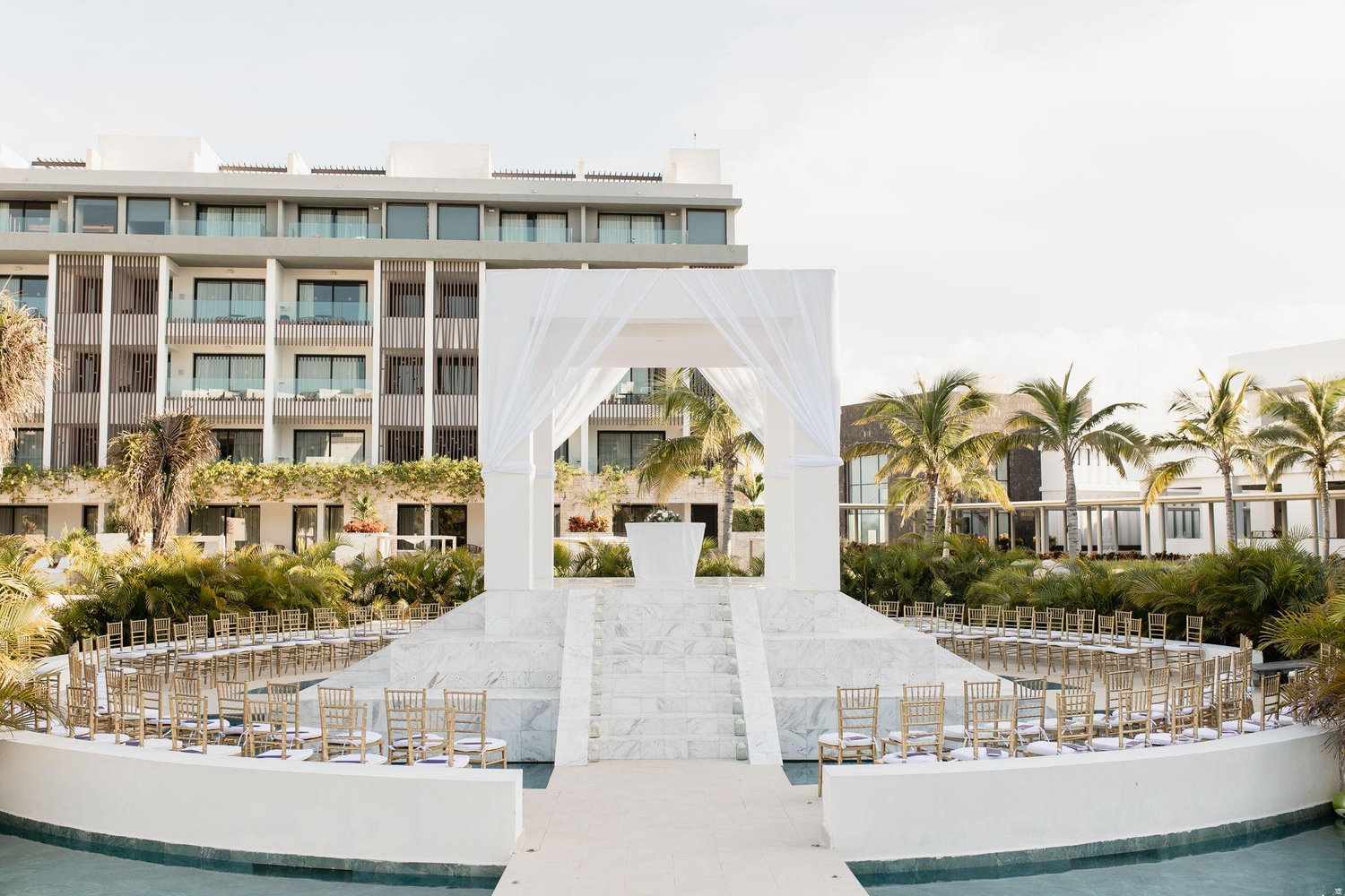 The Wedding Website of Hope Powell and Noah Flores