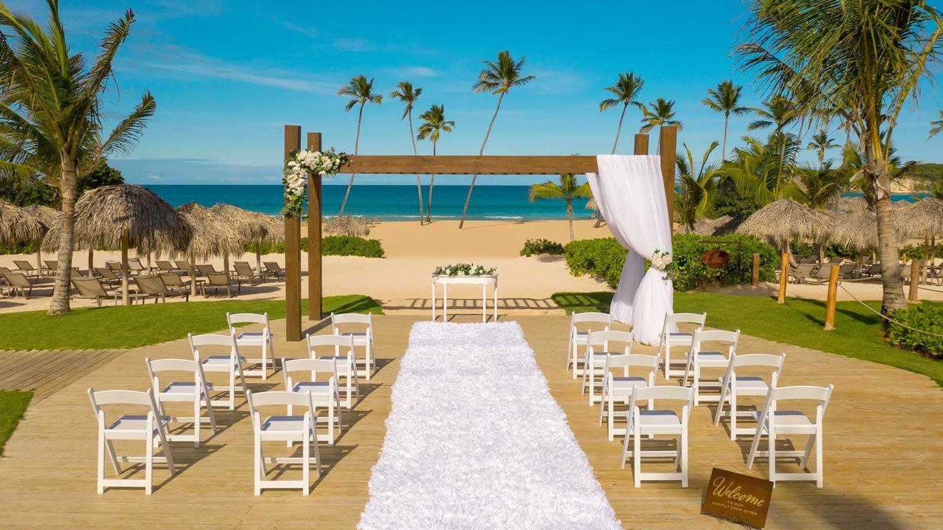 The Wedding Website of Shannon Kuehl and Travis Andrud
