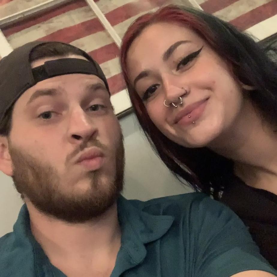 Pizza and movie date after the second Avatar movie came out