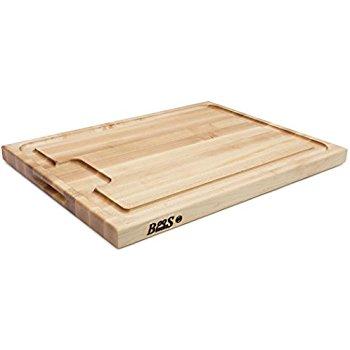 John Boos Au Jus Maple Cutting/Carving Board with Hand Grips and Sloping Juice Groove, 20" x 15" x 1.5 Inches