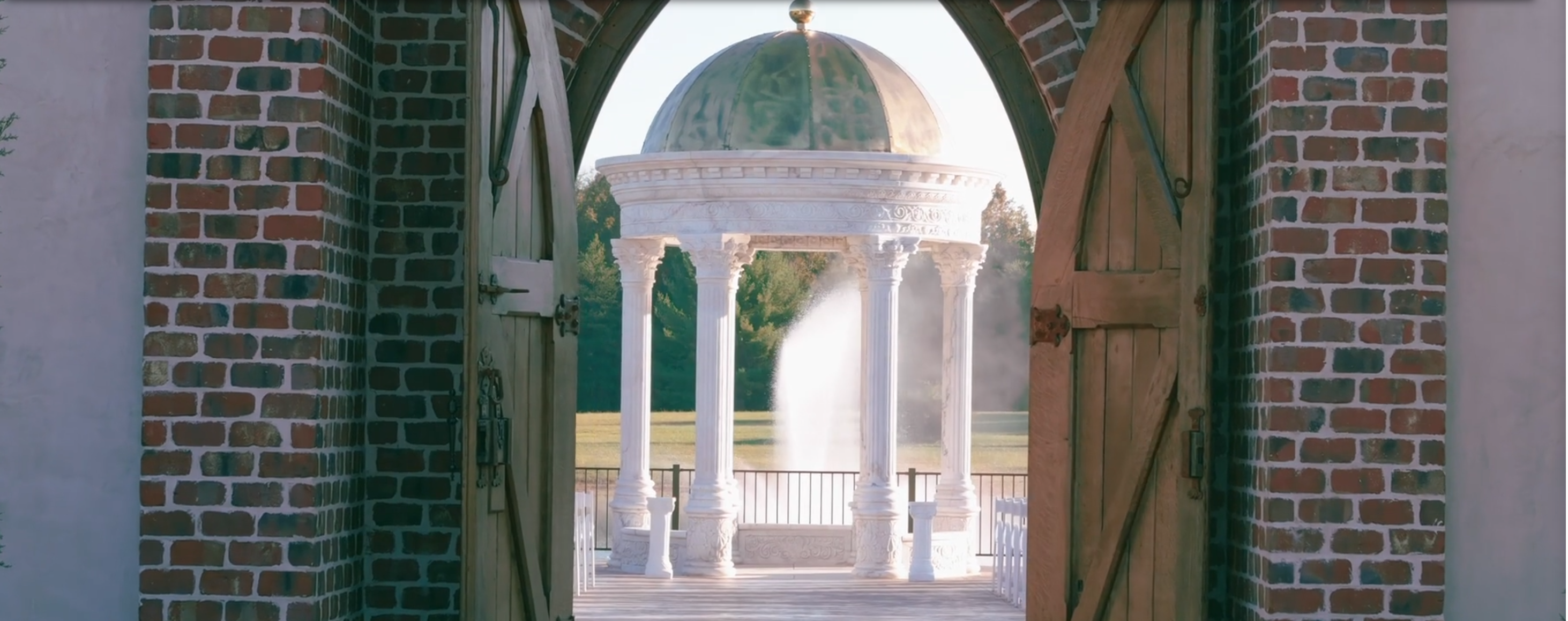 The Wedding Website of Clarissa Montgomery and Chris Bivins