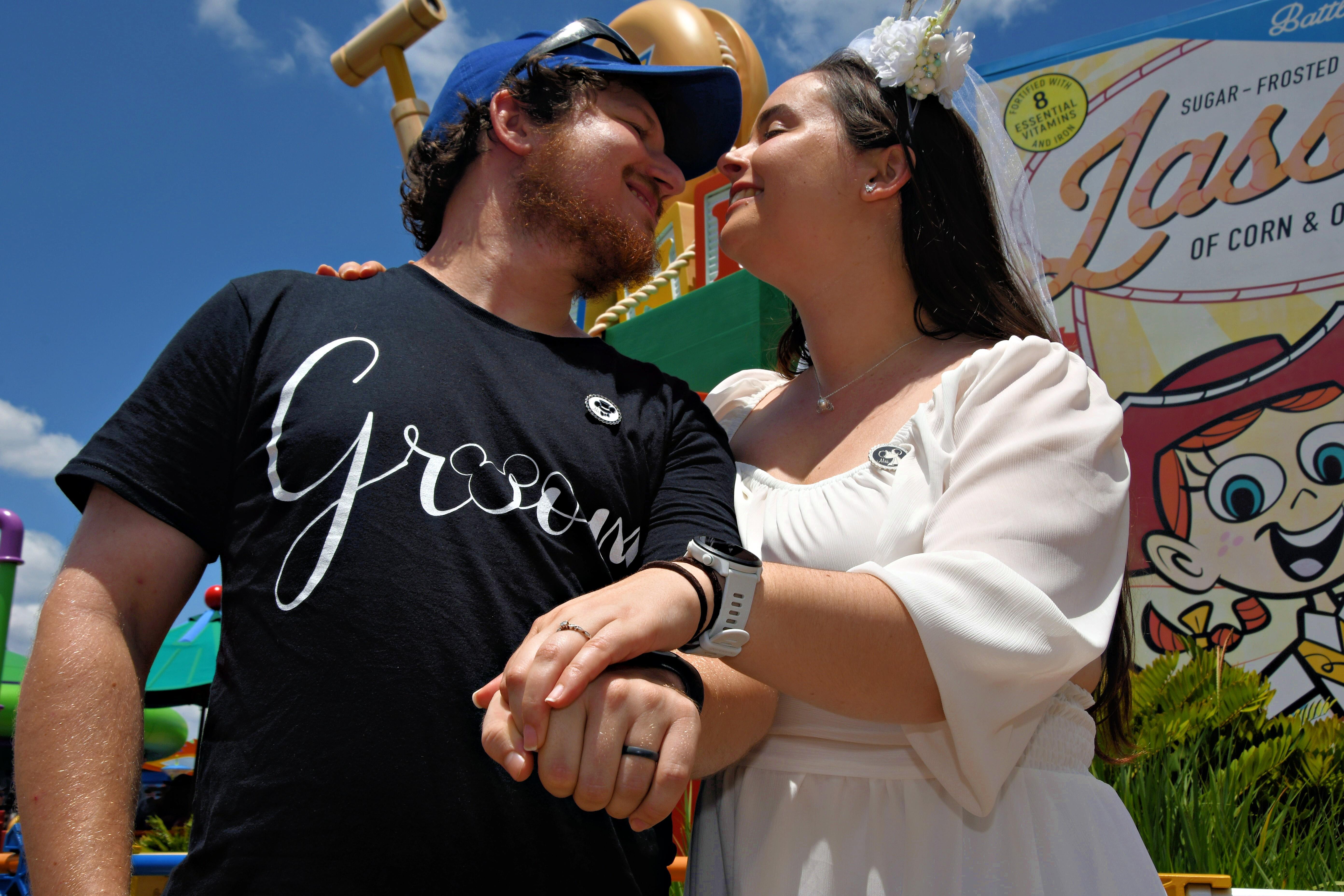 The Wedding Website of Sydney Starcher and Sam Schlesinger