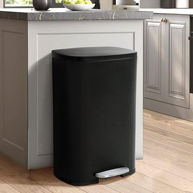 50 Liter / 13 Gallon Kitchen Trash Can with Lid, Stainless Steel Trash Can with Foot Pedal and Plastic Inner Bucket, Fingerprint-Resistant Soft Close Lid Garbage Can, Odor Proof and Hygienic, Black