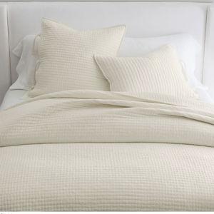 Classic Ivory Full/Queen Pick-Stitch Handcrafted Cotton Linen Quilt