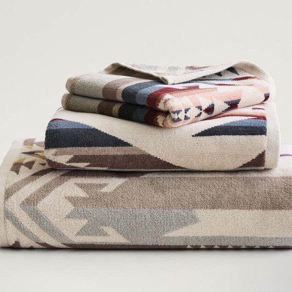 WHITE SANDS TOWEL COLLECTION