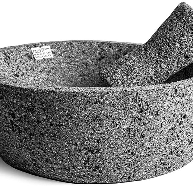 Genuine Handmade Mexican Mortar and Pestle, Molcajete de Piedra Natural Volcanica Stone, Heavy & Durable, Perfect for Homemade Salsas, Guacamole, and other Molcajete Plates | Made in Mexico (8 Inches)