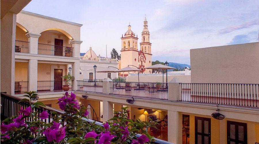 The Wedding Website of Martin Cantú and Victoria Lopez