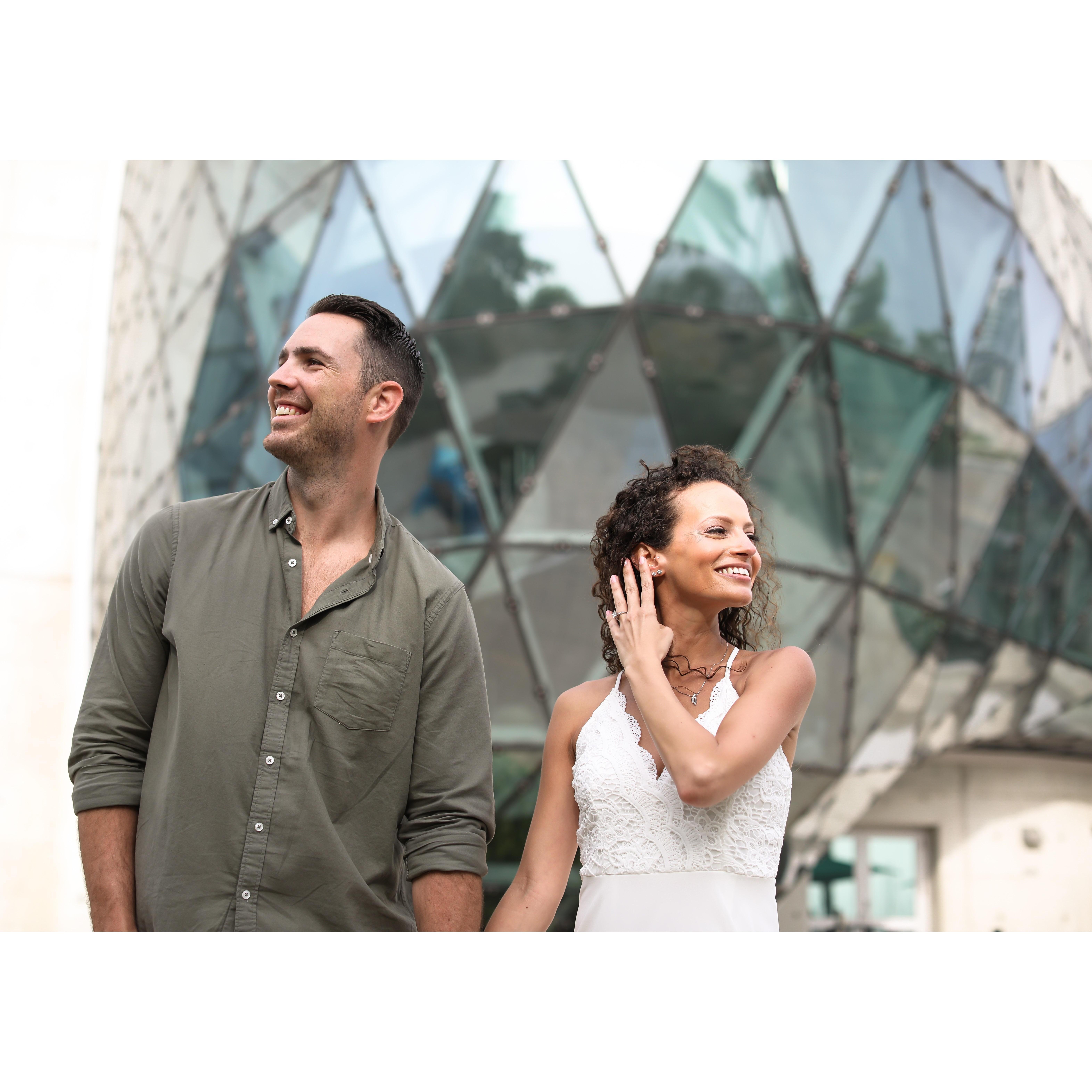 Engagement pictures in Downtown St. Petersburg