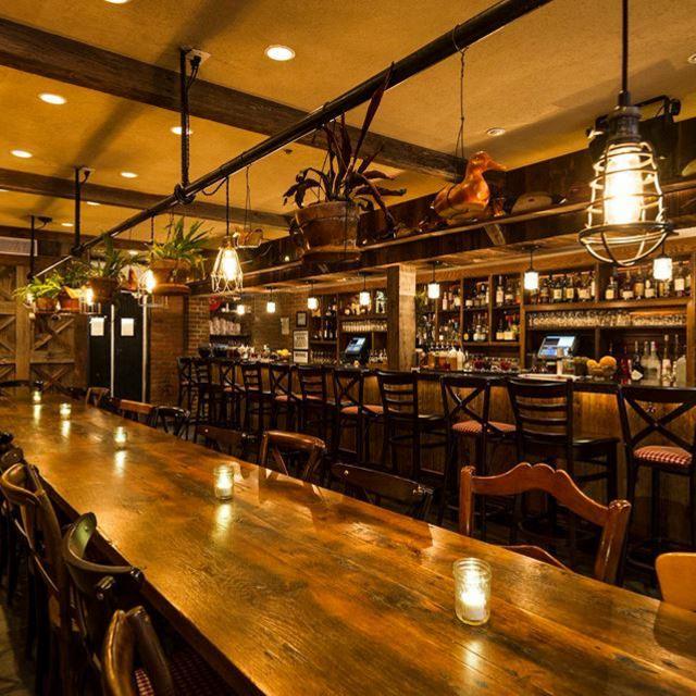 Date Night at Decoy Bar