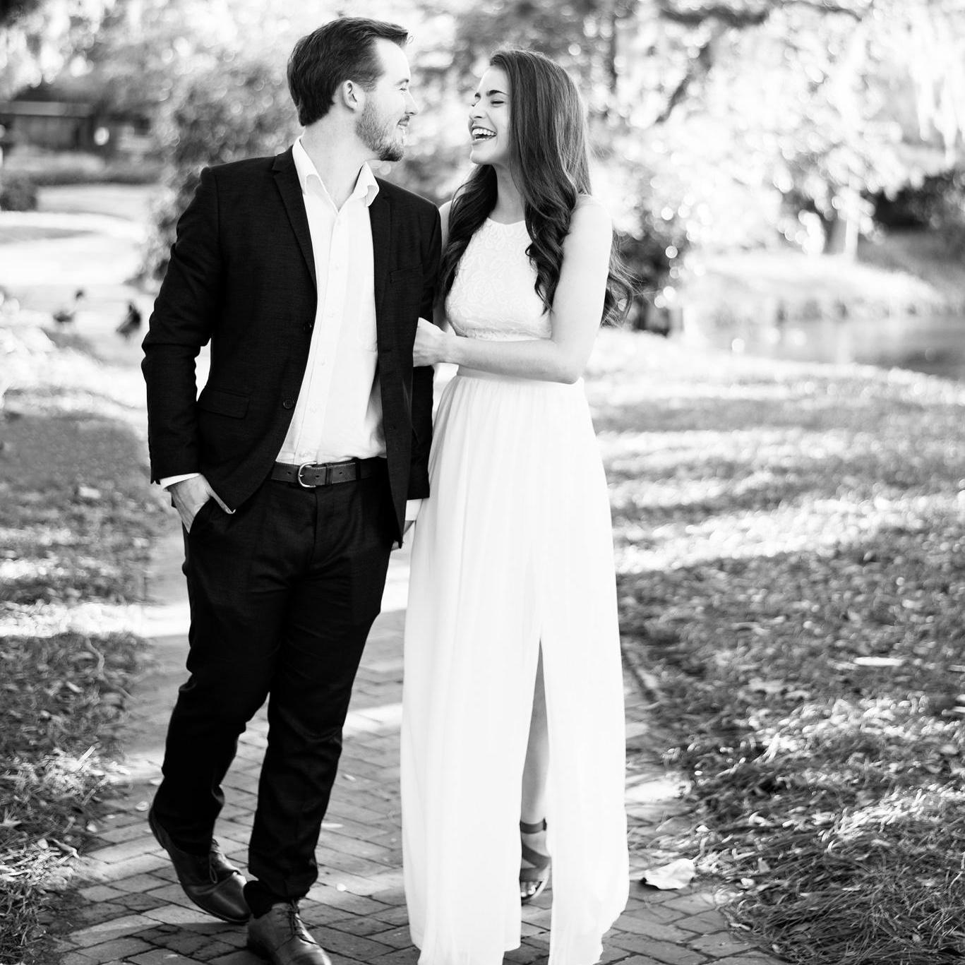 Engagement Pictures by Andrew Swindle Photography