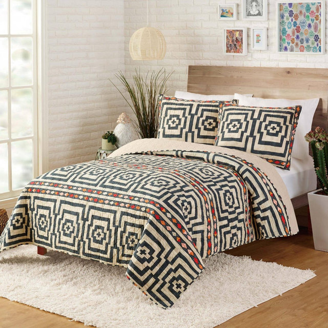 Full/Queen Hypnotic Global Quilt & Sham Set Black - Justina Blakeney for Makers Collective