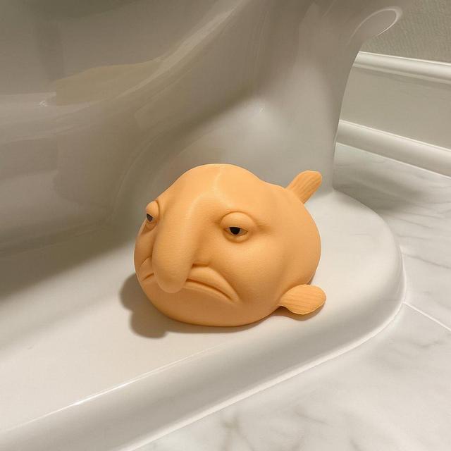 Unimpressed Blobfish Toilet Buddy – Funny Bathroom Decor, Funny Blob Fish Figurine, Weird Toilet Humor Gag Gift, Quirky Bathroom Accessory