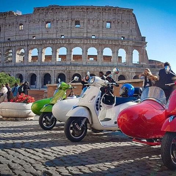 Vespa Rental to Explore Rome