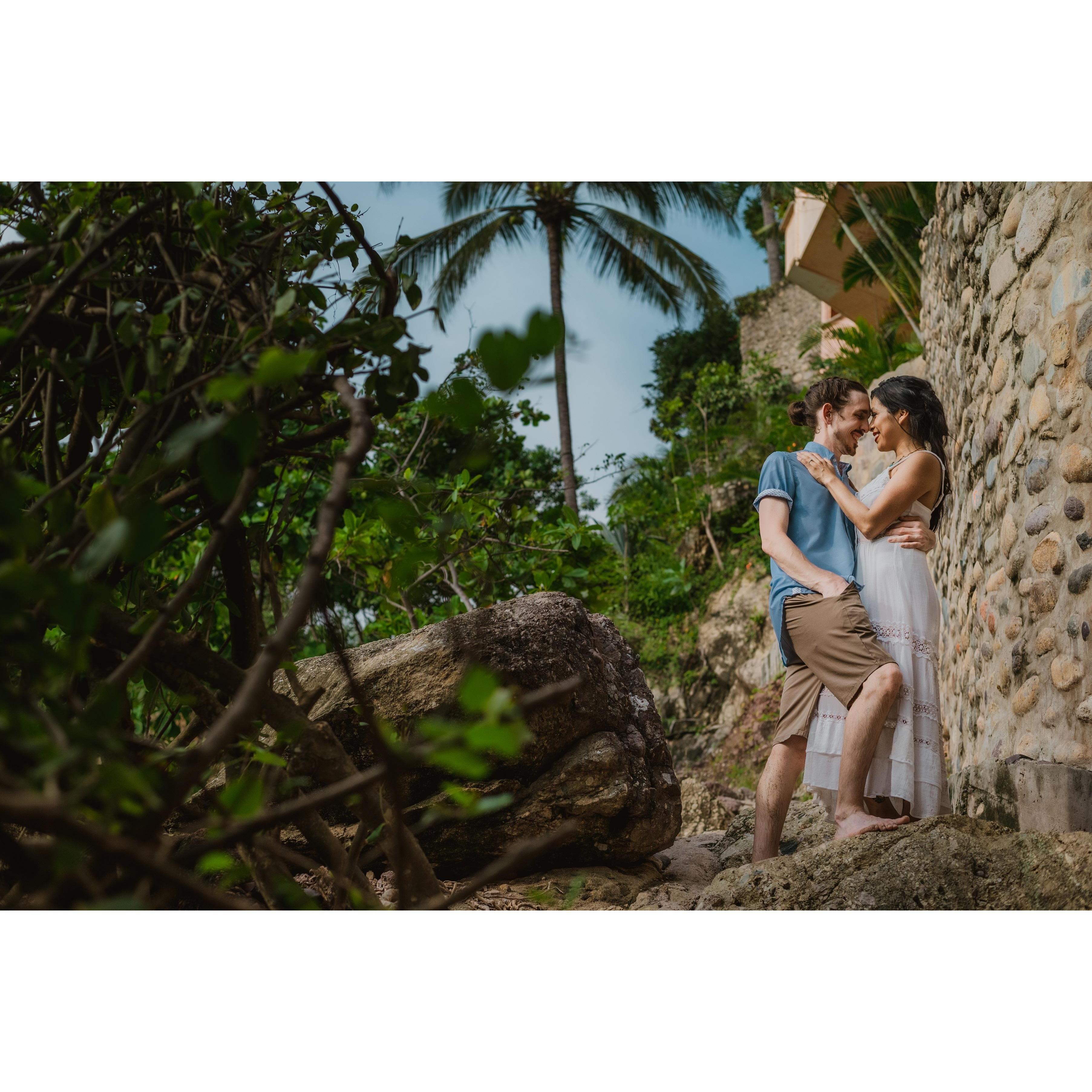 Engagement photos! Amapas Beach PV Aug '21