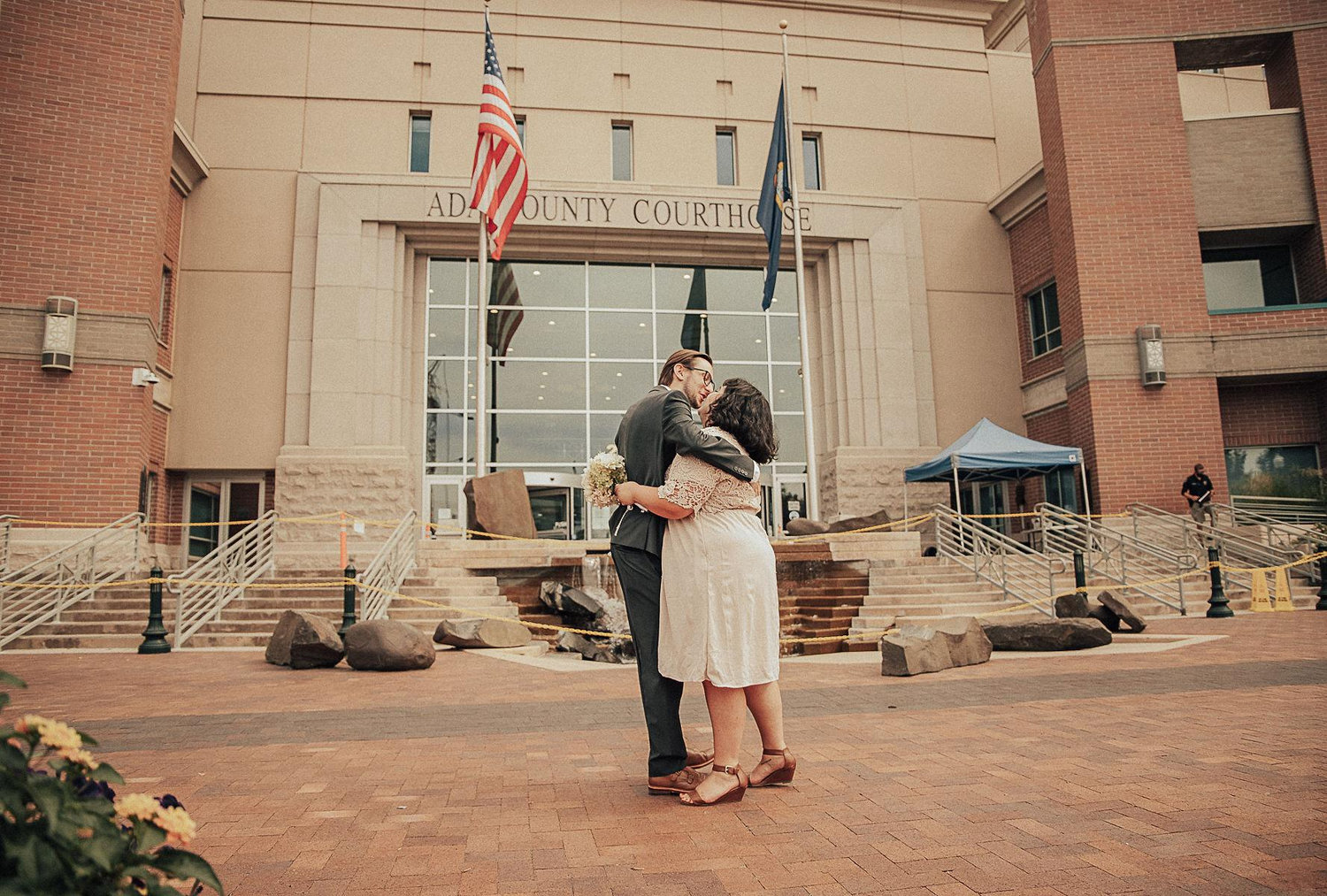 The Wedding Website of Joann King and Mike Van Lydegraf