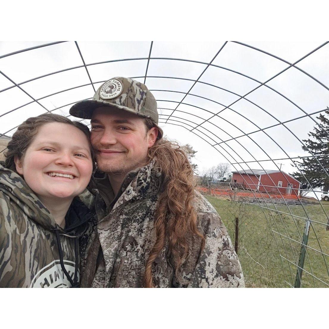04/03/2021
Gabriel finishing our garden arch