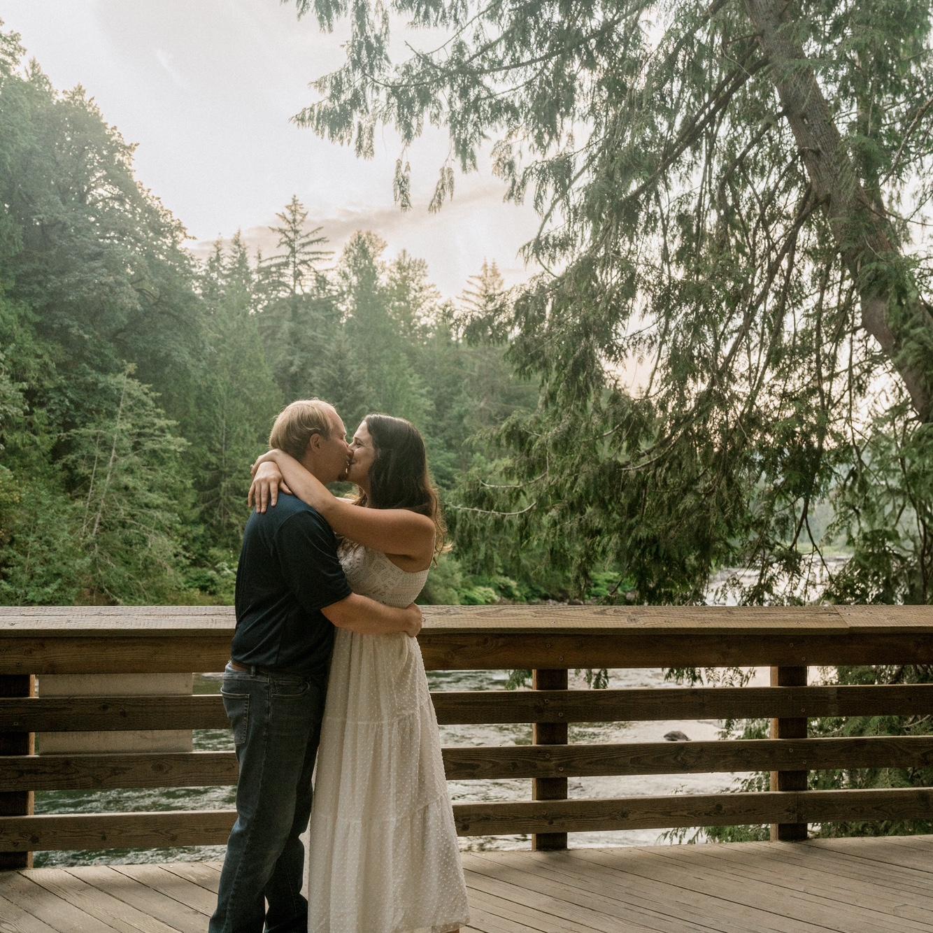 Engagement Shoot at Snoqualmie Falls!