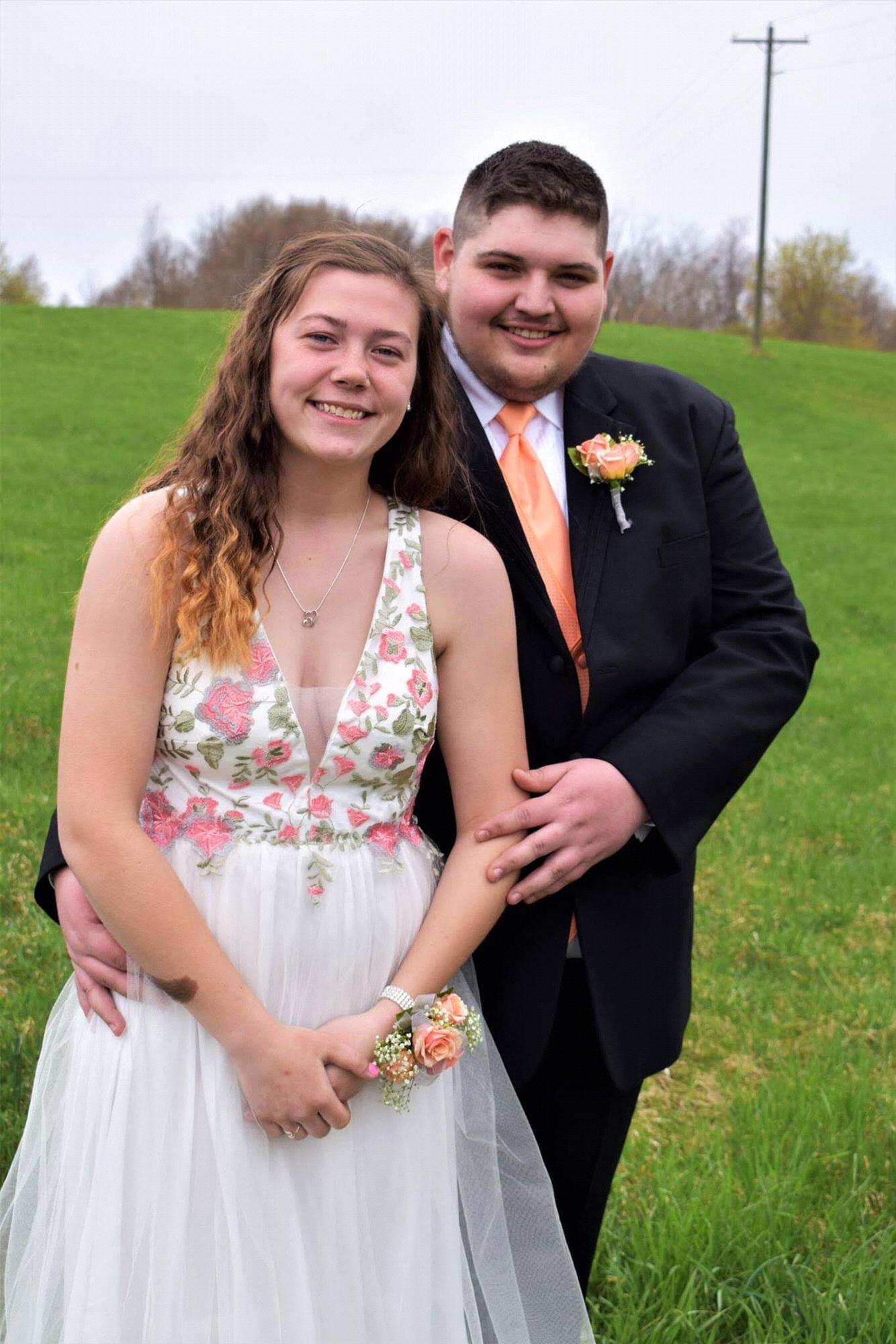 Prom 19’