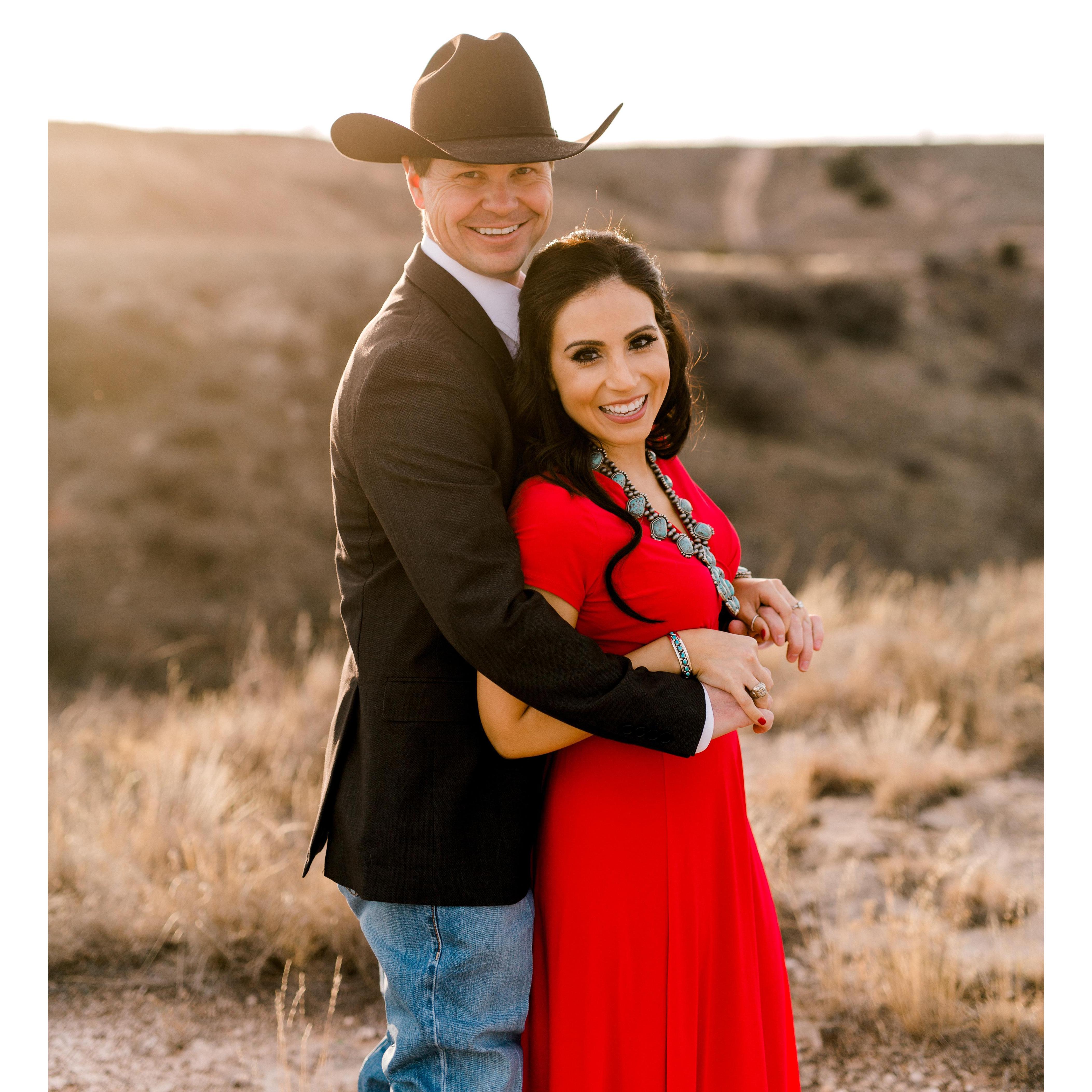 Engagement photo session at Buffalo Springs Lake, January 2020.