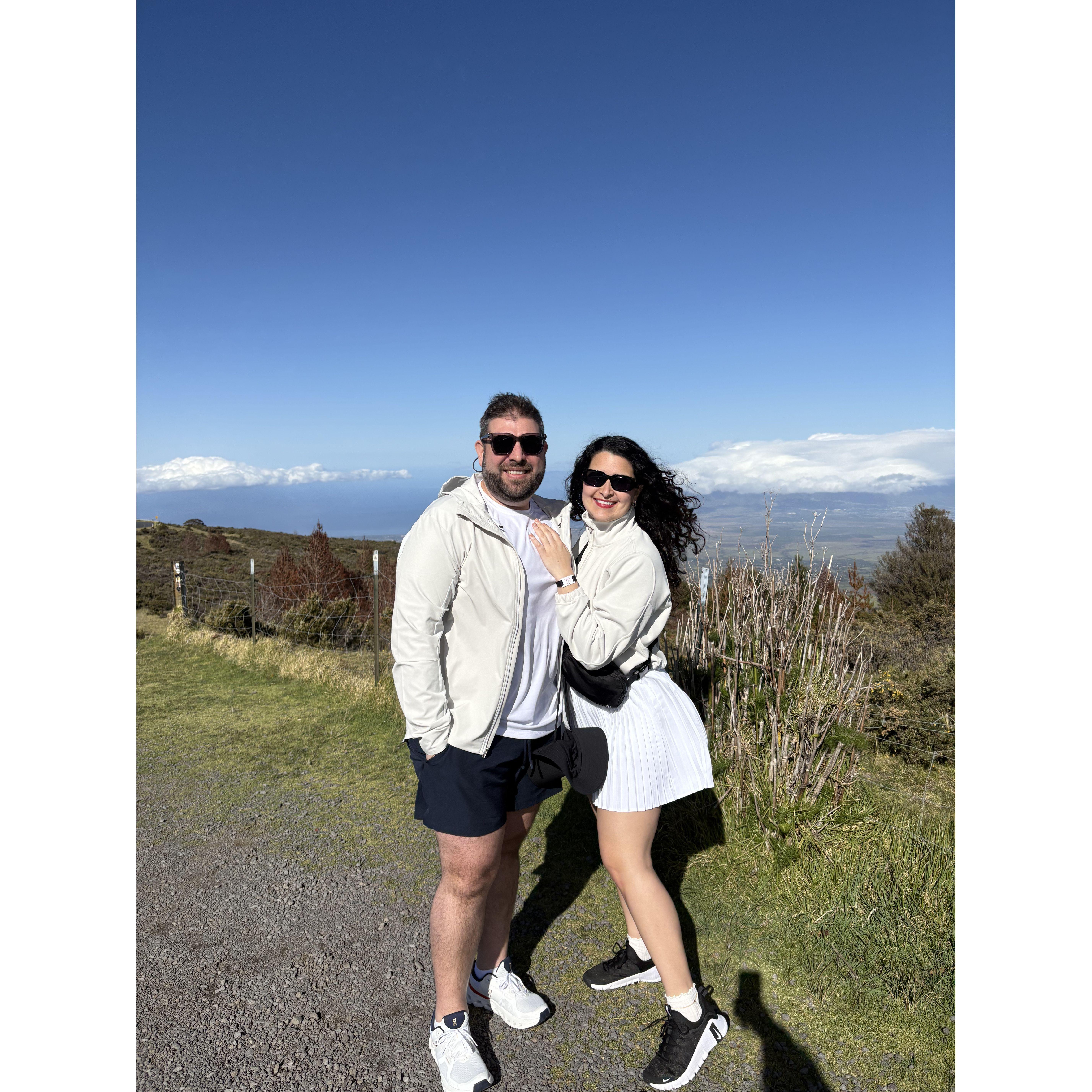 Life is better with you by my side on every adventure.
La vida es mejor contigo a mi lado en cada aventura.