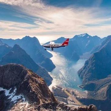 Milford Sound Tour with Flight and Boat Cruise