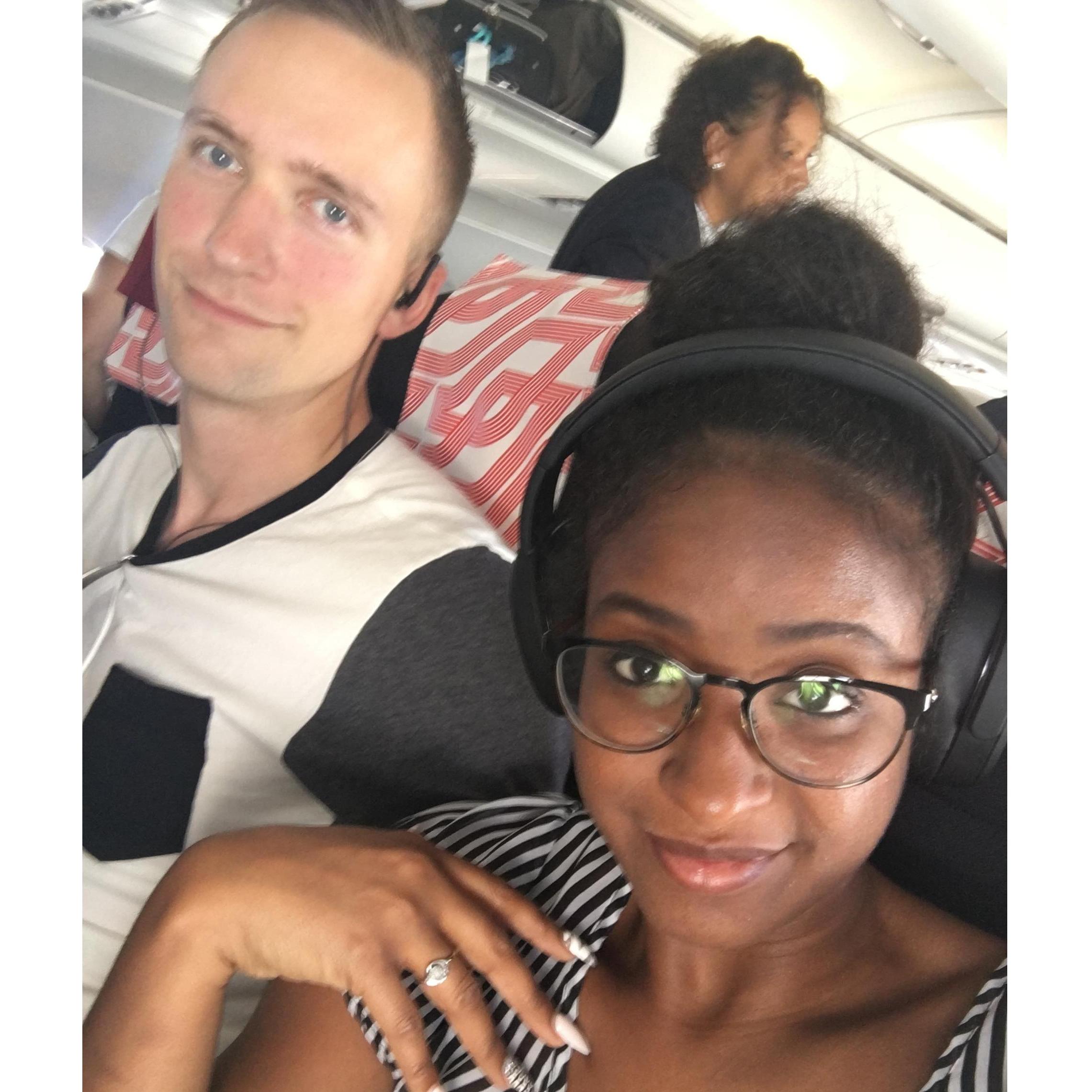 The plane ride to Paris after our engagement in Carcassonne. A natural progression of how most photo shoots go as a couple.🤣 Walton Photo Shoot Process #1