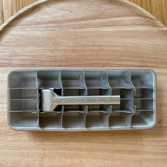 Vintage Aluminum Metal Rectangular Ice Cube Tray by Norce