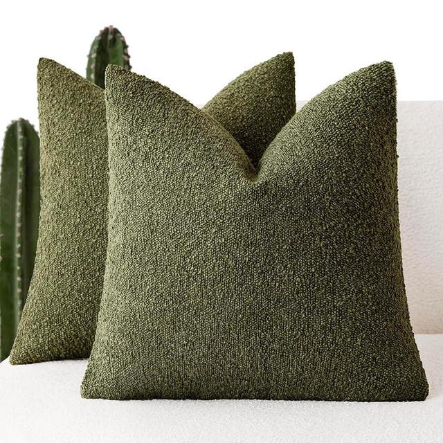 Foindtower Set of 2, Decorative Textured Boucle Throw Pillow Covers Accent Solid Pillow Cases Neutral Soft Cozy Couch Cushion Case for Chair Sofa Bedroom Living Room Home Decor 24x24 Inch Moss Green