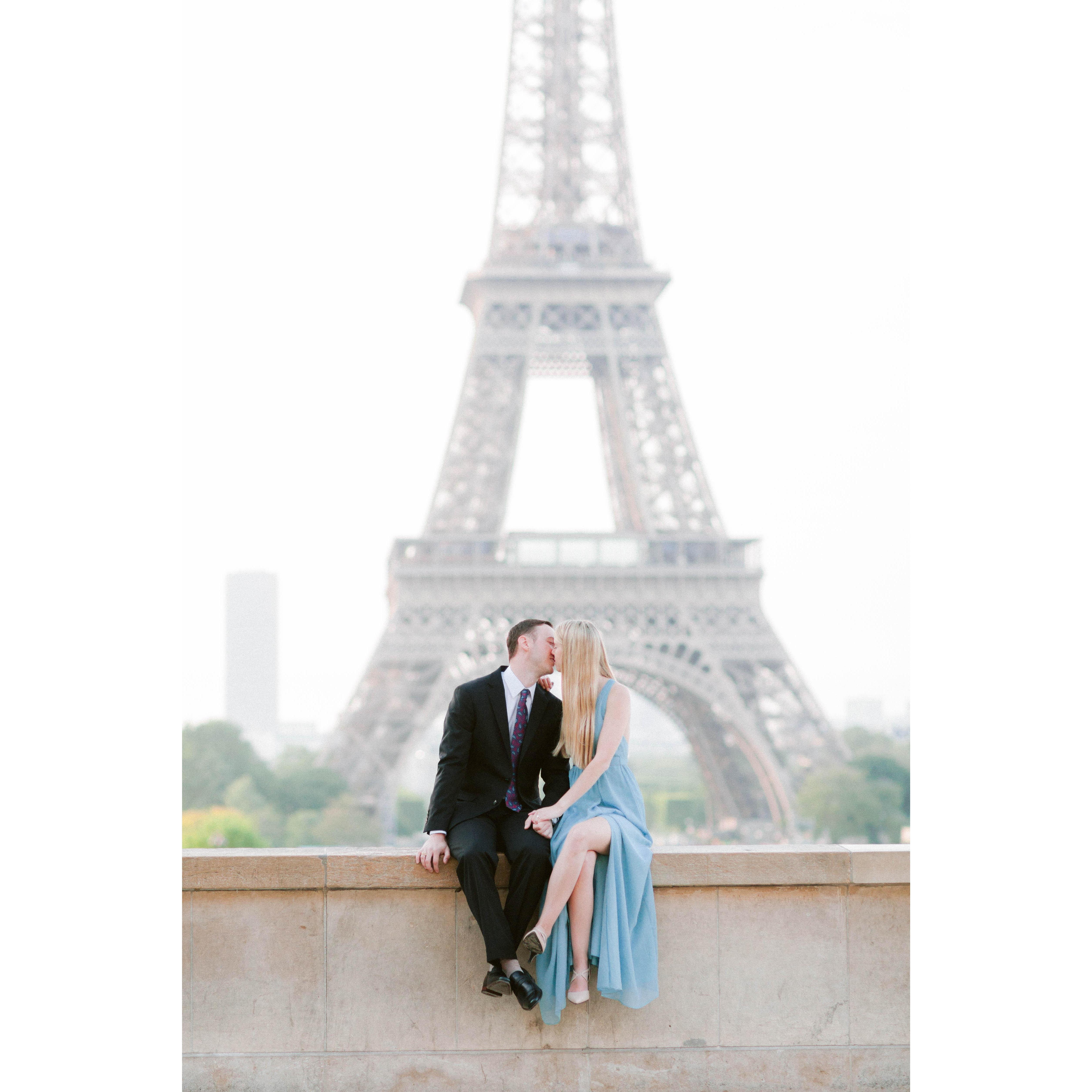 engagement pictures in Paris 5/26/2019