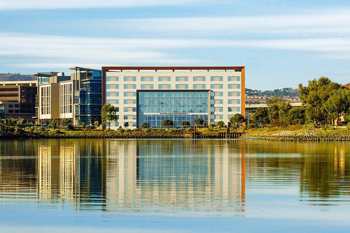 The Wedding Website of N'Dea Johnson and Andrés Monasterio