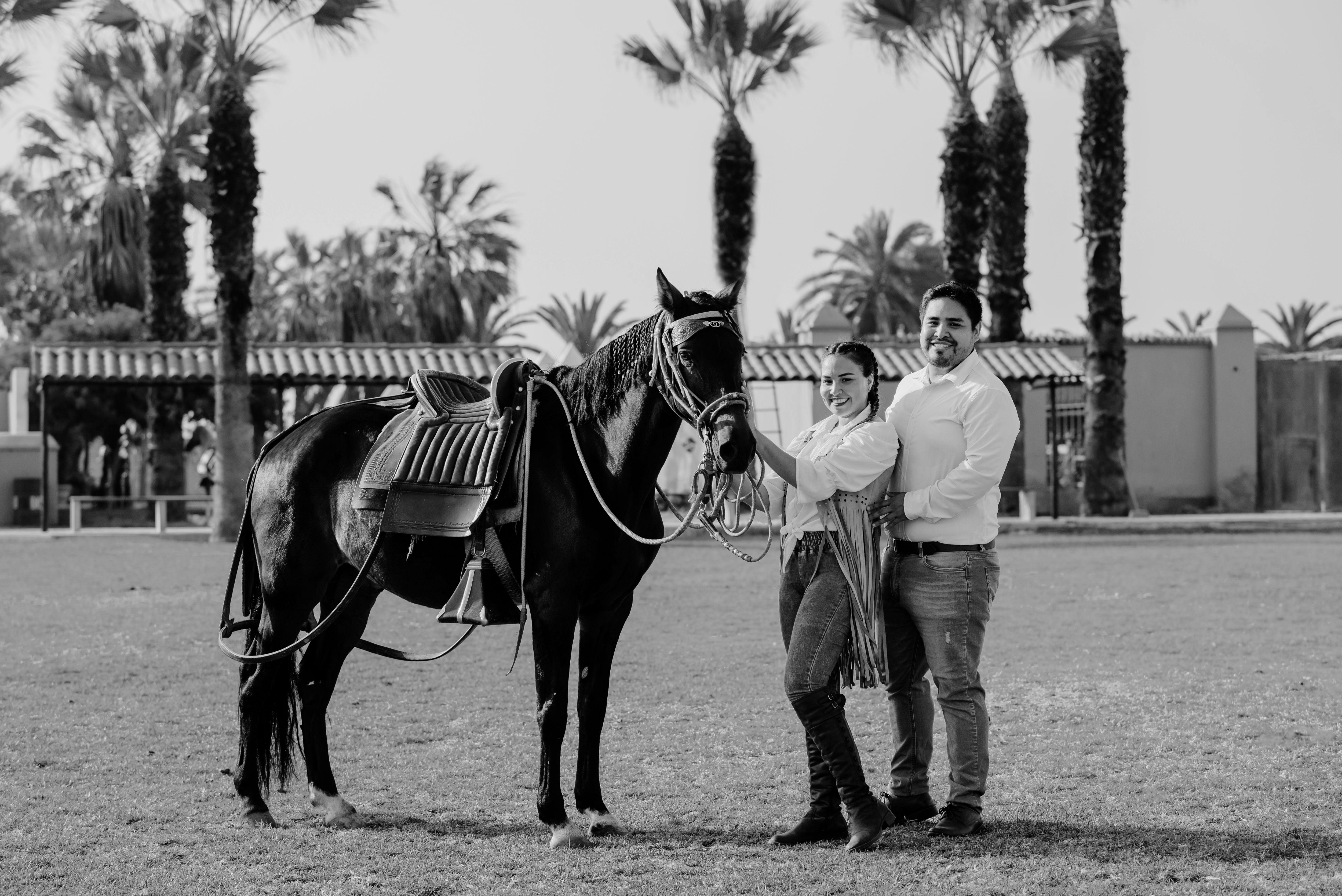 The Wedding Website of Casandra Mazuelos and Ismael Lou