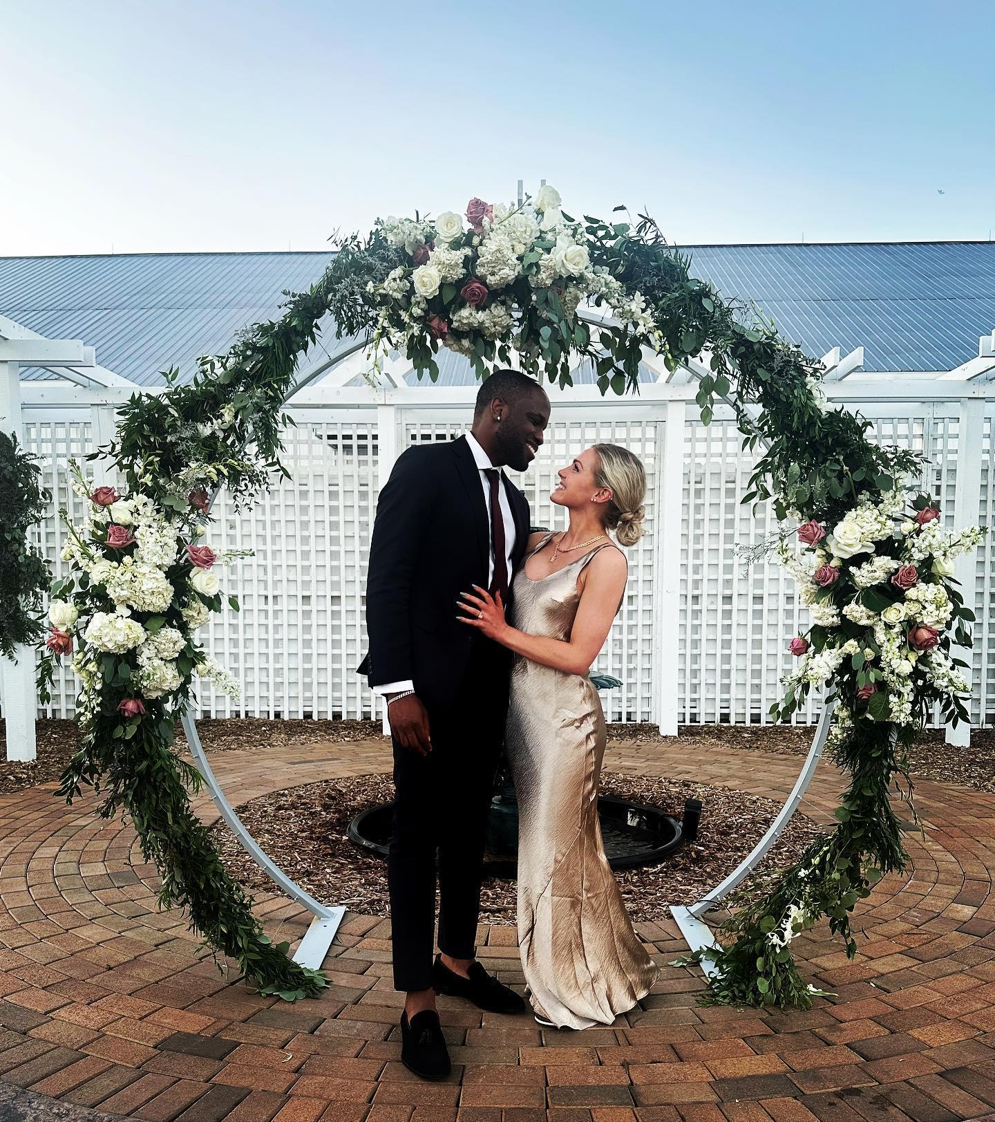 The Wedding Website of Alex Duxbury and Brad Larmie