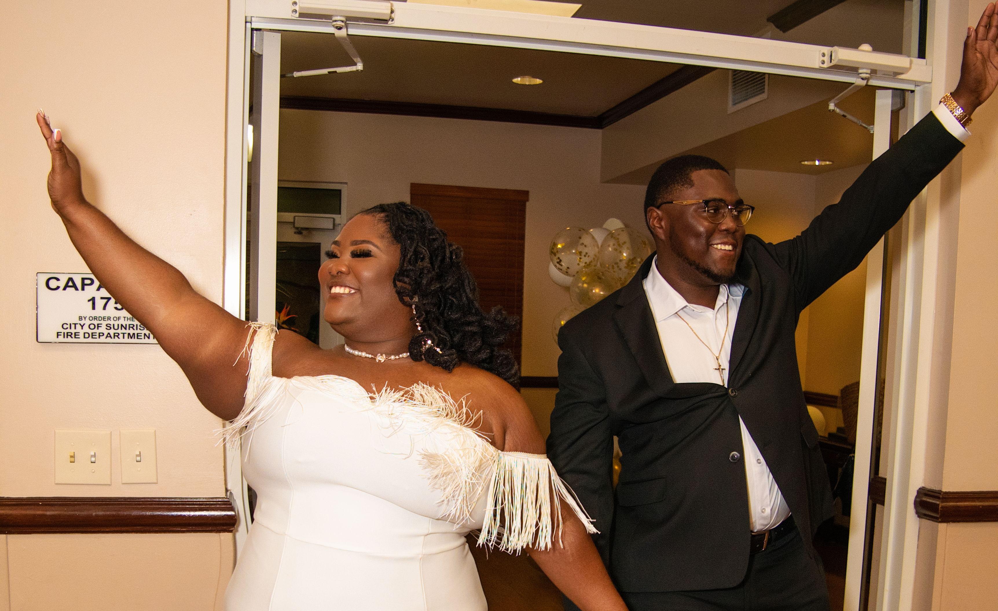 The Wedding Website of Suan Suban and Jonathan Smith